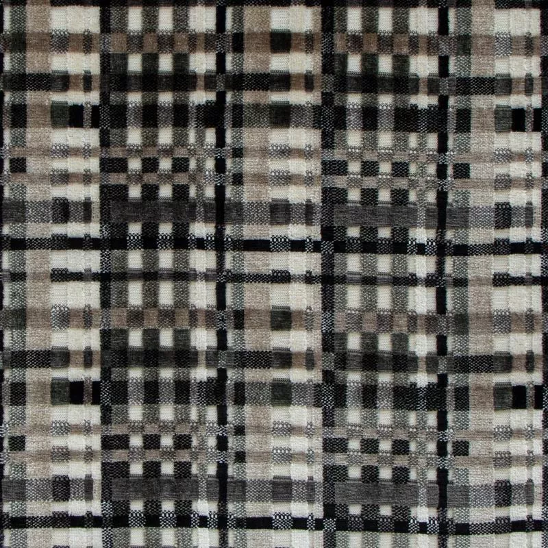 193004