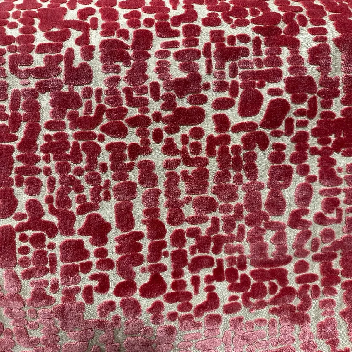 asher-geranium-hamilton-fabric Asher Geranium Hamilton Fabric