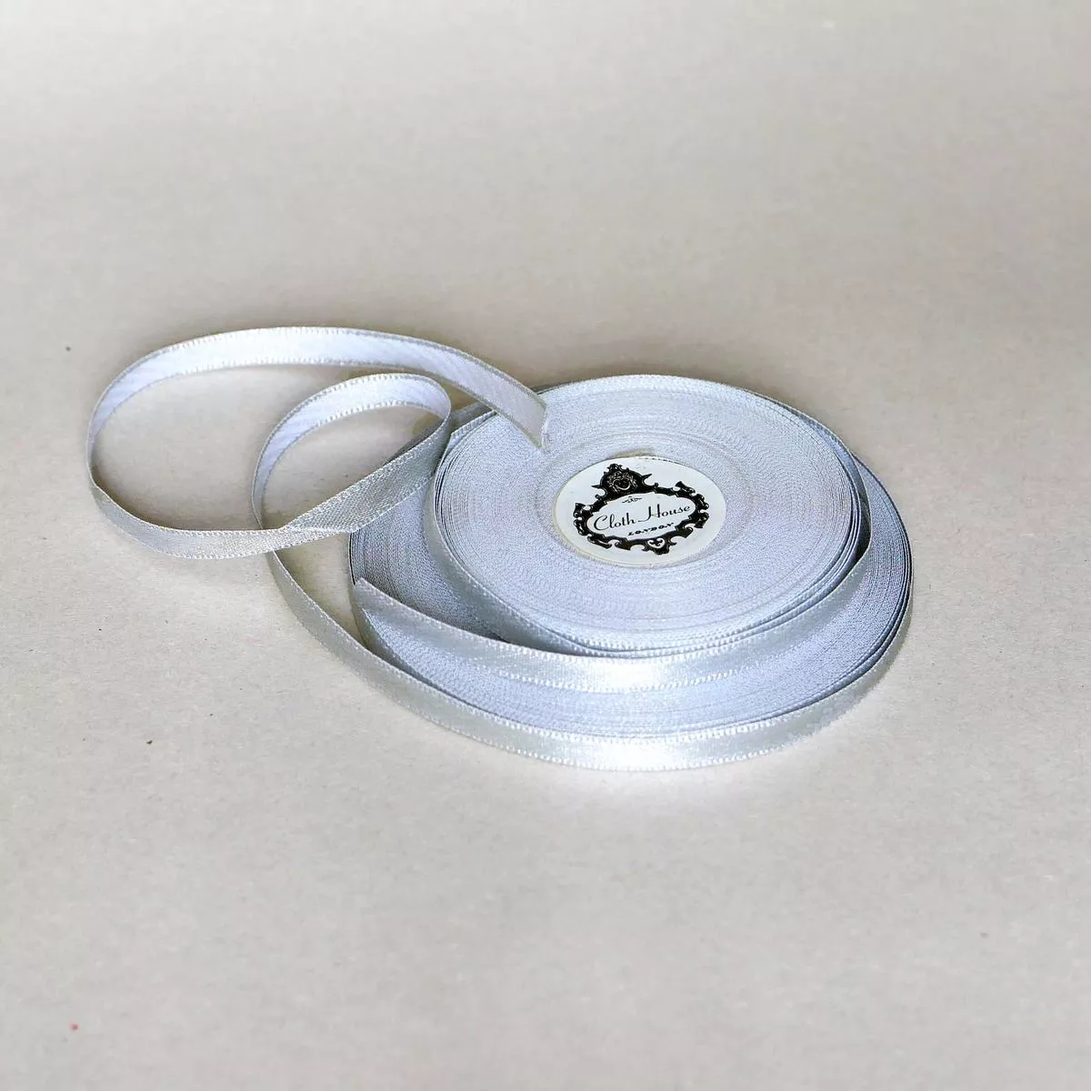 Donna Silver Ribbon
