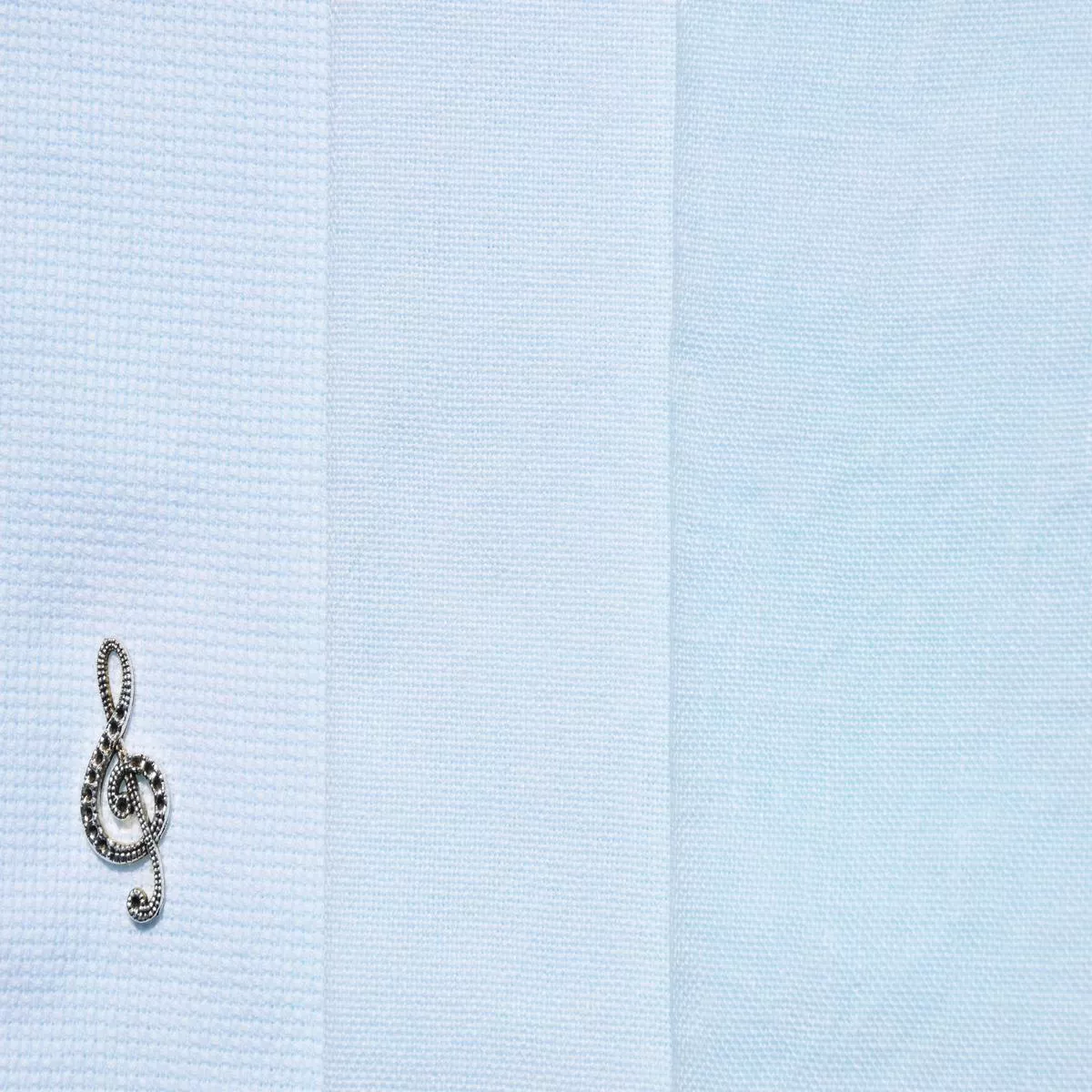 Enchanted Spring Breeze – Full Yard | Linen | 40 ct