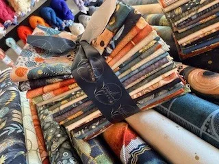 Fat Quarter Bundle - Windham - Flora & Form - 20 Skus