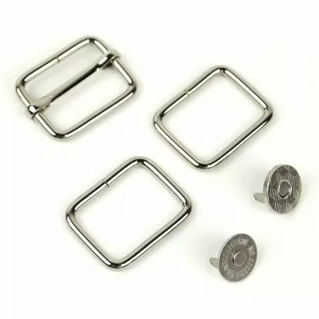 Holly Hardware Kit1" Silver