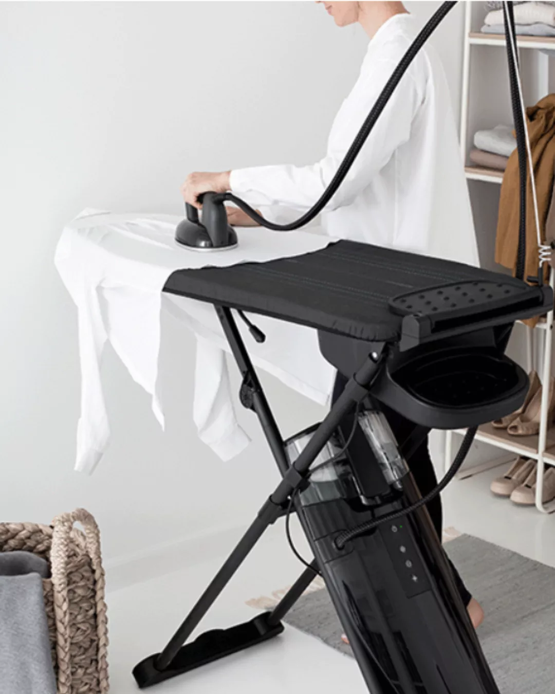 laurastar-smart-u-black-ironing-system LauraStar Smart U Black ironing system