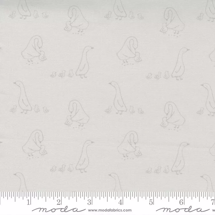 Little Ducklings Warm Grey 25103 14