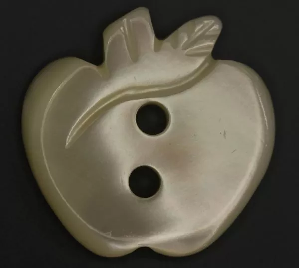 MOP Apple Button 11/16 Inch