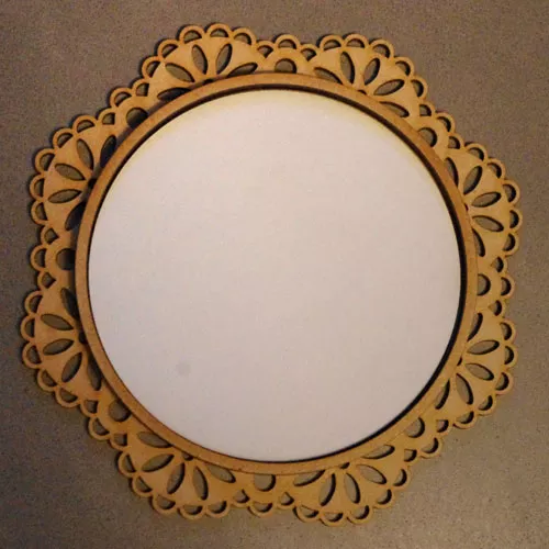 Pretty Doily Frame 1